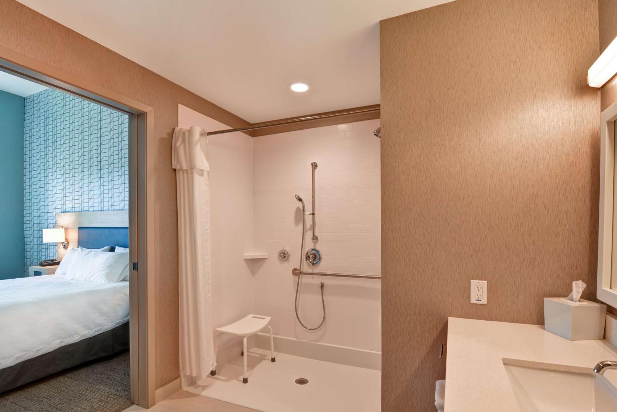 Home2 By Hilton 3*